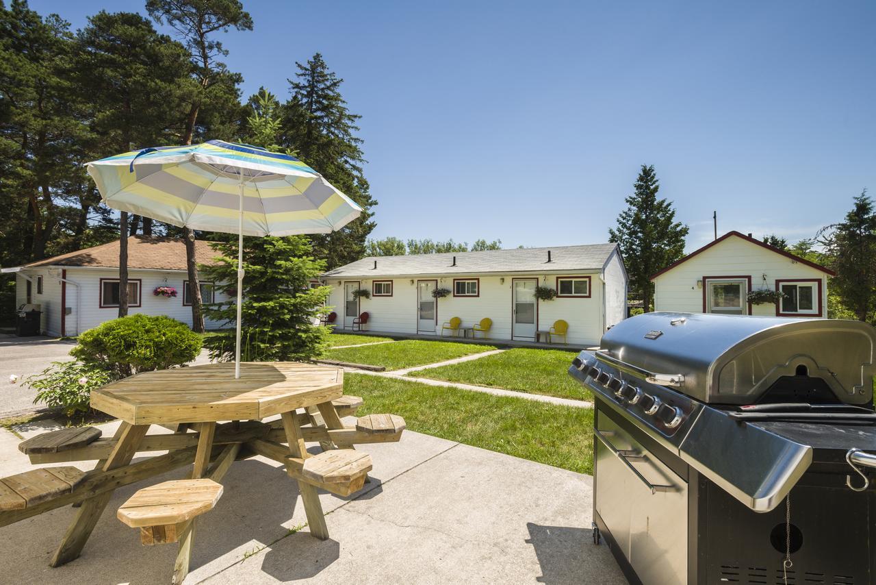 Hollywood Cottagesワサガビーチ エクステリア 写真